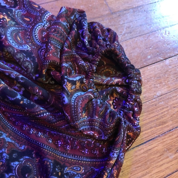 True Vintage Paisley Button Up Top - Picture 4 of 7